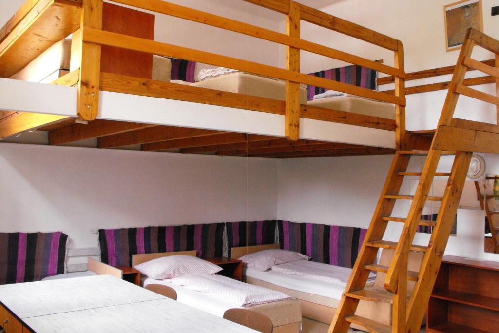Season Hostel 2 Будапешт Номер фото